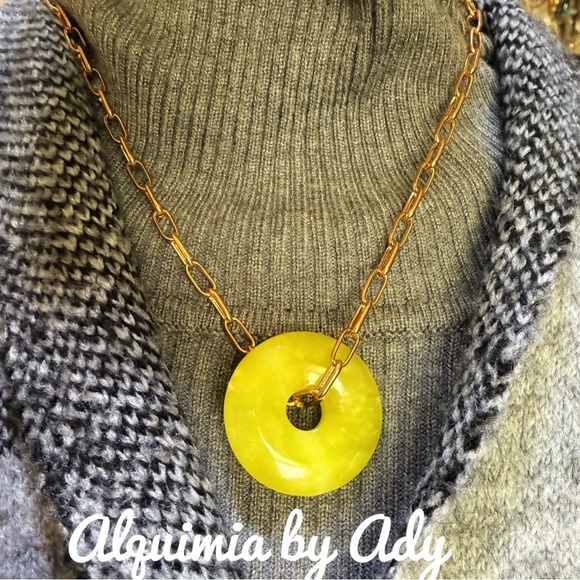 Statement yellow jade donut chain gold short necklace